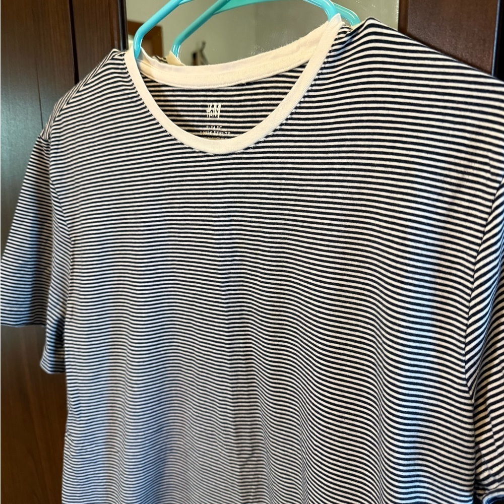 H&M Dark Blue and White Slim Fit Striped Crew Neck Tee